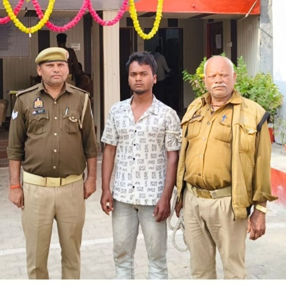 एआई से अश्लील फोटो बनाकर ब्लैकमेल करने वाला आरोपी गिरफ्तार:ललितपुर पुलिस ने भेजा जेल, छात्रा के छोटे भाई को फोन कर धमकाया