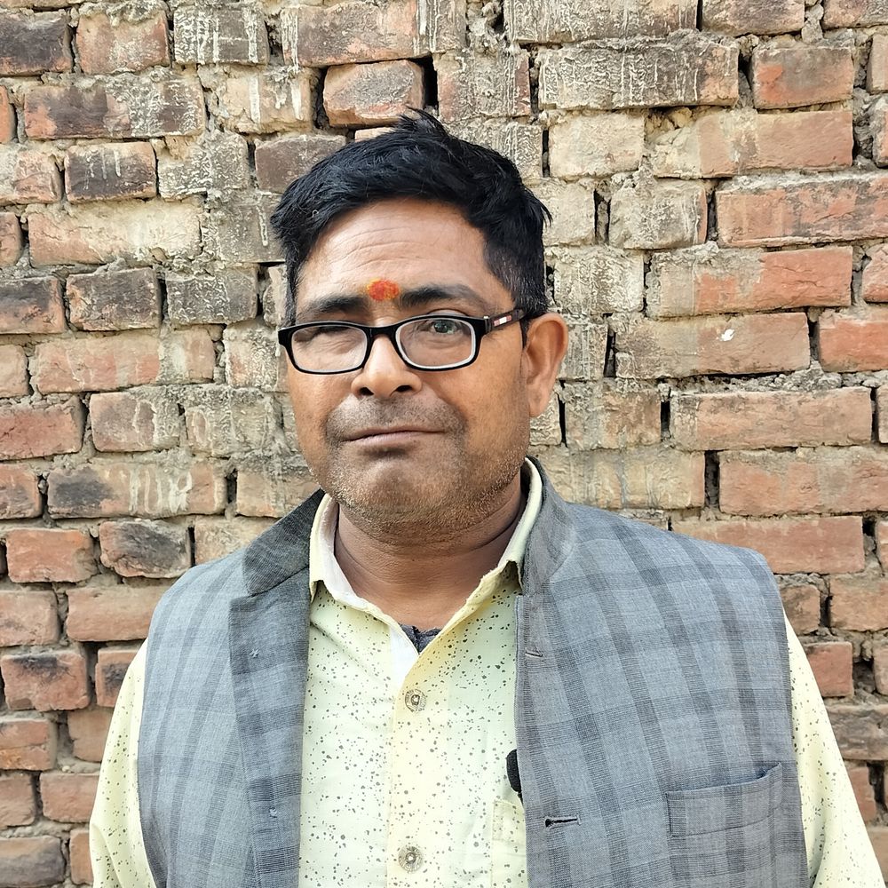 कुमारगंज में पुलिस की वर्दी पहनकर सरसों व्यापारी से ठगी:एसएचओ के नाम पर 50 हजार रुपये ठगे, पुलिस आरोपी की तलाश में जुटी