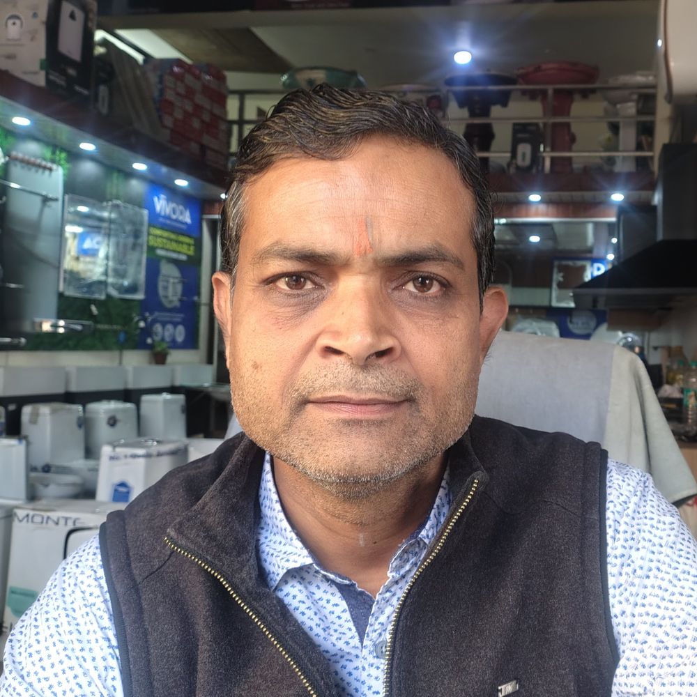 अनूपशहर के समरसेबल व्यापारी से 18 लाख की साइबर ठगी:एपीके फाइल से फोन हैक हुआ, पर्सनल डाक्यूमेंट मांगे गए