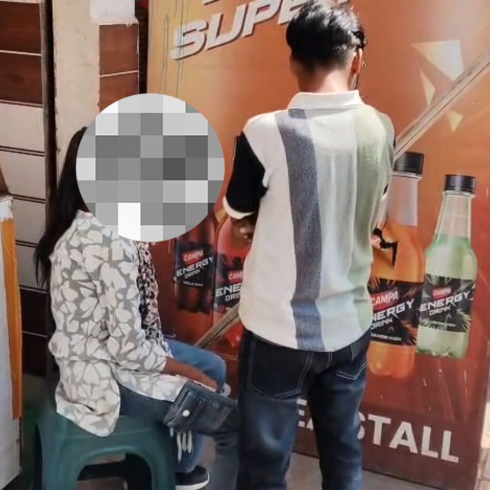 घर से निकली दो युवतियों को परिजनों ने पकड़ा:फिरोजाबाद में साथ रहने की जिद पर अड़ीं, पहले भी हो चुकी हैं फरार