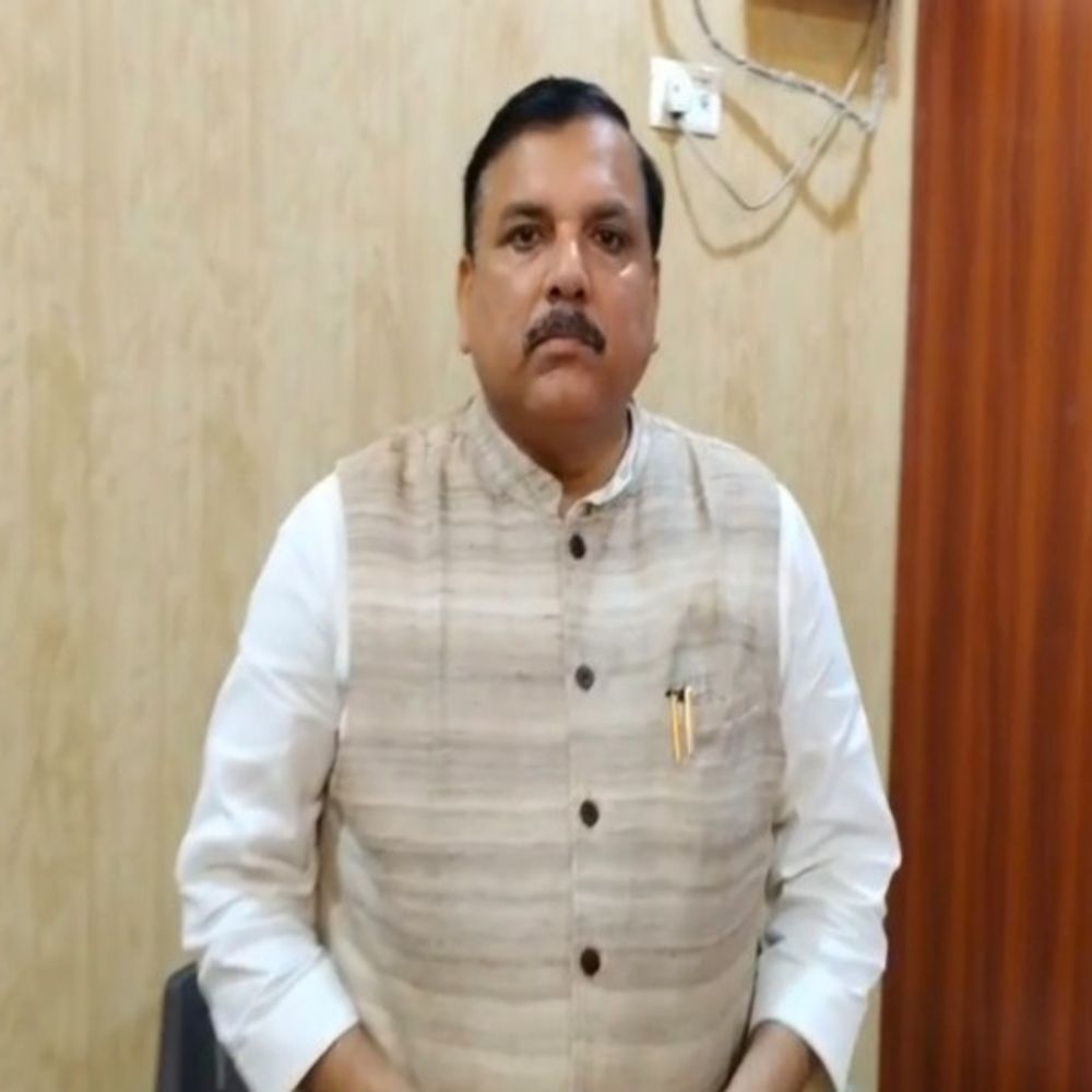 केजरीवाल-सिसौदिया दिल्ली शराब केस से बरी:सांसद संजय सिंह बोले- प्रधानमंत्री 'विध्वंसकारी सोच' के व्यक्ति, देश का नहीं देख सकते विकास