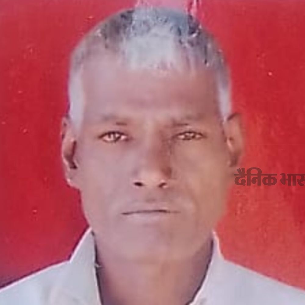 इटावा मे हाईवे पर चाय विक्रेता की मौत:टक्कर मारकर फरार हुआ वाहन चालक, काफी देर तक झाड़ियों में पड़े रहे