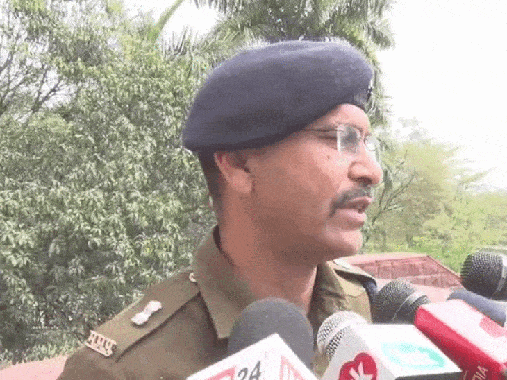 भोपाल में घर में नमाज पढ़ने को लेकर विवाद:  पड़ोसियों ने पुलिस से की शिकायत, कहा- मस्जिद के रूप में हो रहा उपयोग – Bhopal News