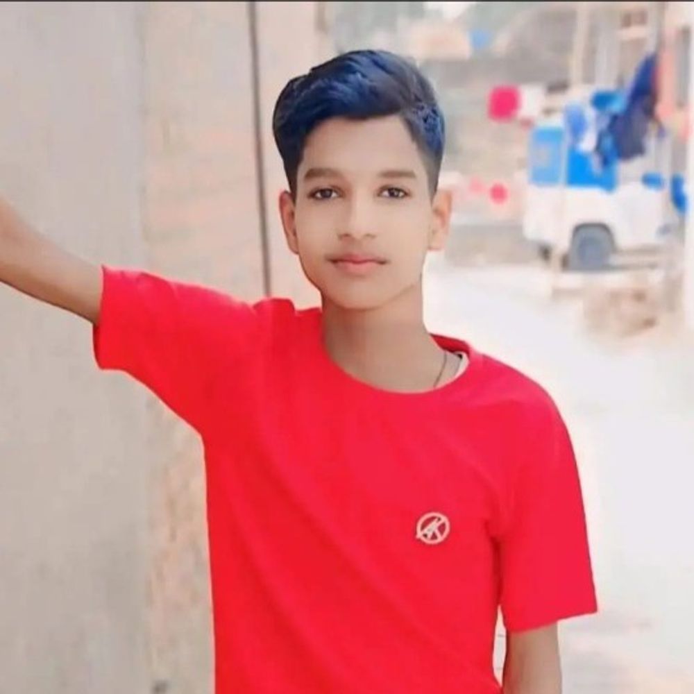 हाईस्कूल परीक्षा देने जा रहे छात्र की मौत:संतकबीरनगर में तेज रफ्तार बाइक ने मारी टक्कर, 50 मीटर तक घसीटता रहा