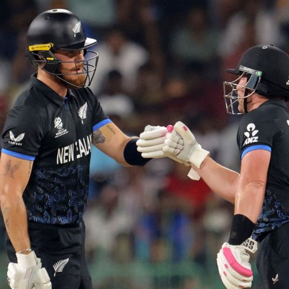 टी-20 वर्ल्डकप सुपर-8; न्यूजीलैंड ने ओपनर्स के विकेट गंवाए:साइफर्ट को आदिल रशीद, एलन को विल जैक्स ने पवेलियन भेजा; इंग्लैंड के खिलाफ स्कोर 66/2