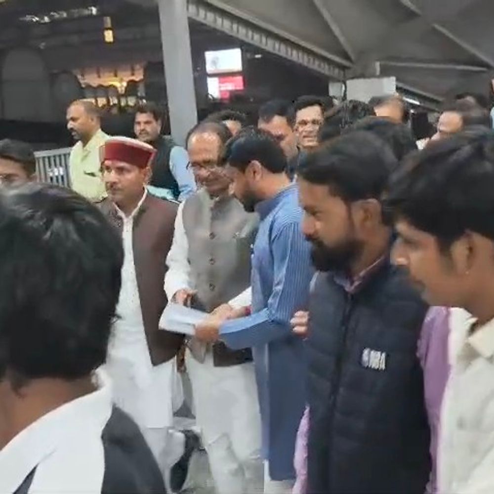 गन्ना किसानों के करोड़ों बकाया भुगतान पर कार्रवाई की मांग:  सामाजिक कार्यकर्ता केंद्रीय कृषि मंत्री से मिले, कहा-शुगर रिकवरी के आधार पर हो पेमेंट – Narsinghpur News