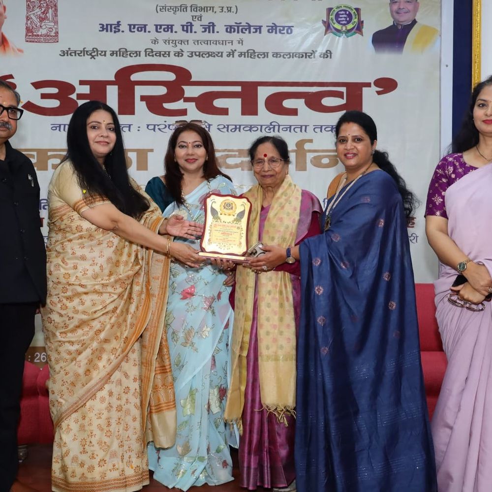 "अस्तित्व" महिला कला प्रदर्शनी का समापन:राज्य ललित कला अकादमी और इस्माइल कॉलेज ने किया आयोजन