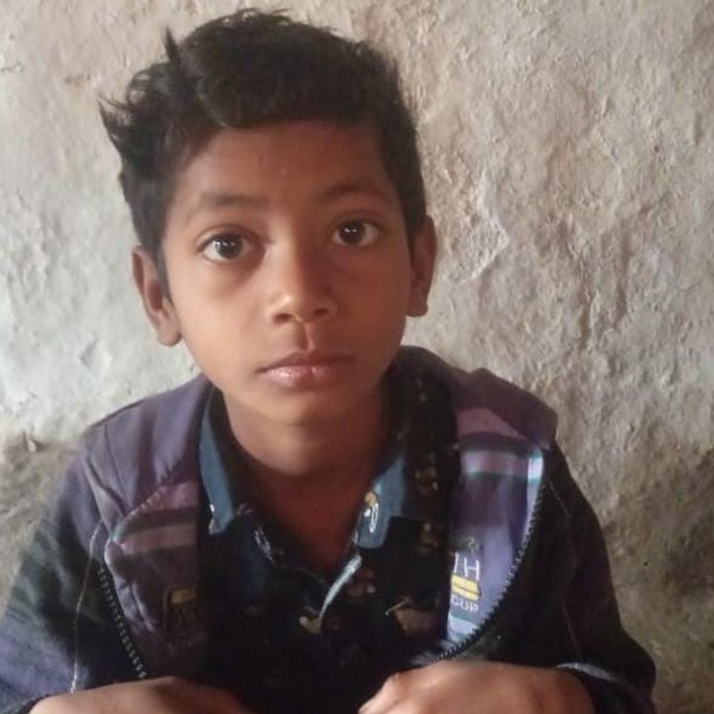 हमीरपुर में कच्ची दीवार गिरने से बच्चे की मौत:निर्माणाधीन मकान में हुआ हादसा, दीवार गिरने से मलबे में दबा; दम तोड़ा