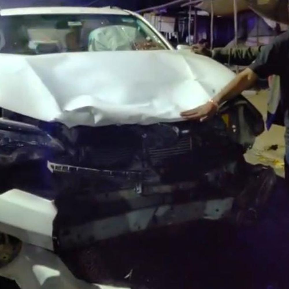 लखनऊ में फॉर्च्यूनर ने परिवार को रौंदा, मासूम की मौत:दंपती समेत 4 लोग घायल, नगराम मोड़ पर हादसा, ड्राइवर फरार