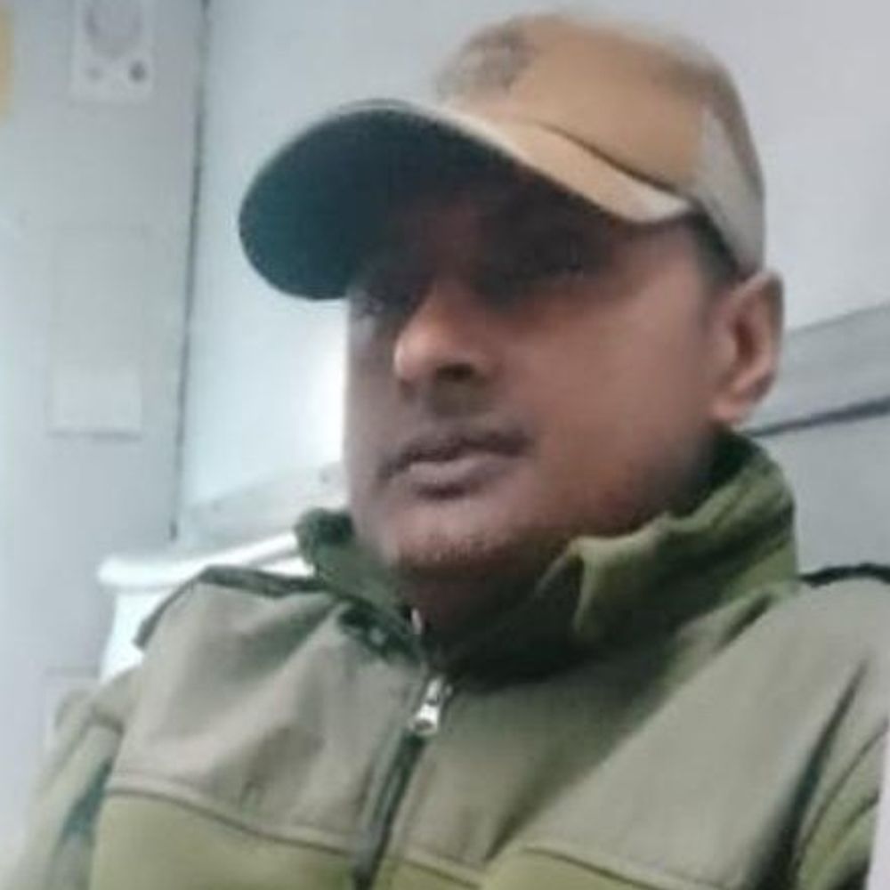 देवरिया में दो बाइकों की आमने-सामने टक्कर:हादसे में आर्मी जवान की मौत, तीन घायल, अस्पताल में कराया भर्ती