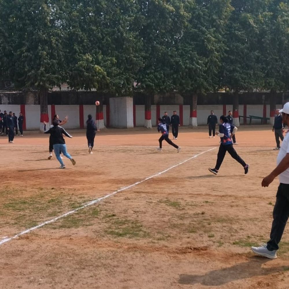 बिजनौर, सम्भल, शाहजहांपुर ने जीते बास्केटबॉल, हैंडबाल खिताब:अंतर्जनपदीय पुलिस प्रतियोगिता का बिजनौर में समापन