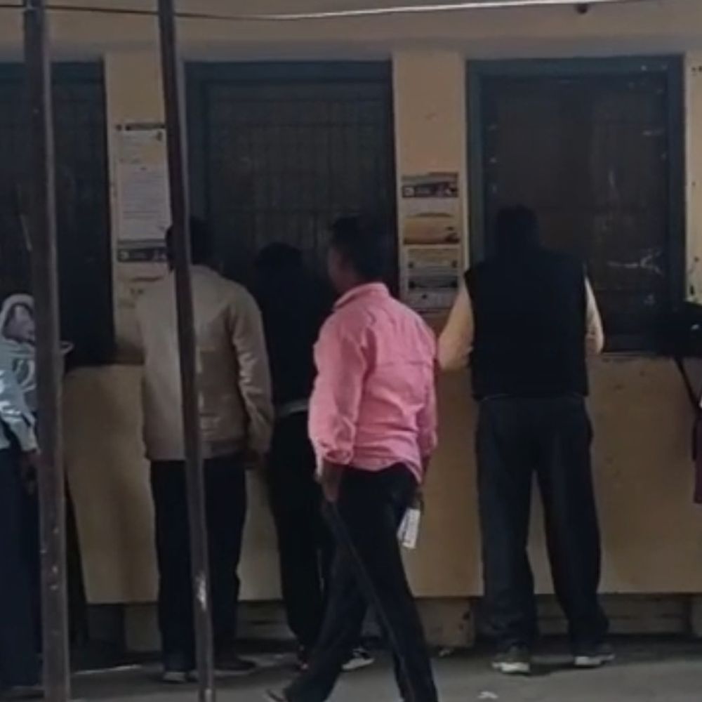 अंबेडकरनगर में OTS योजना लक्ष्य से पीछे:डेढ़ अरब के लक्ष्य के मुकाबले 82.14 करोड़ जमा, आज अंतिम दिन