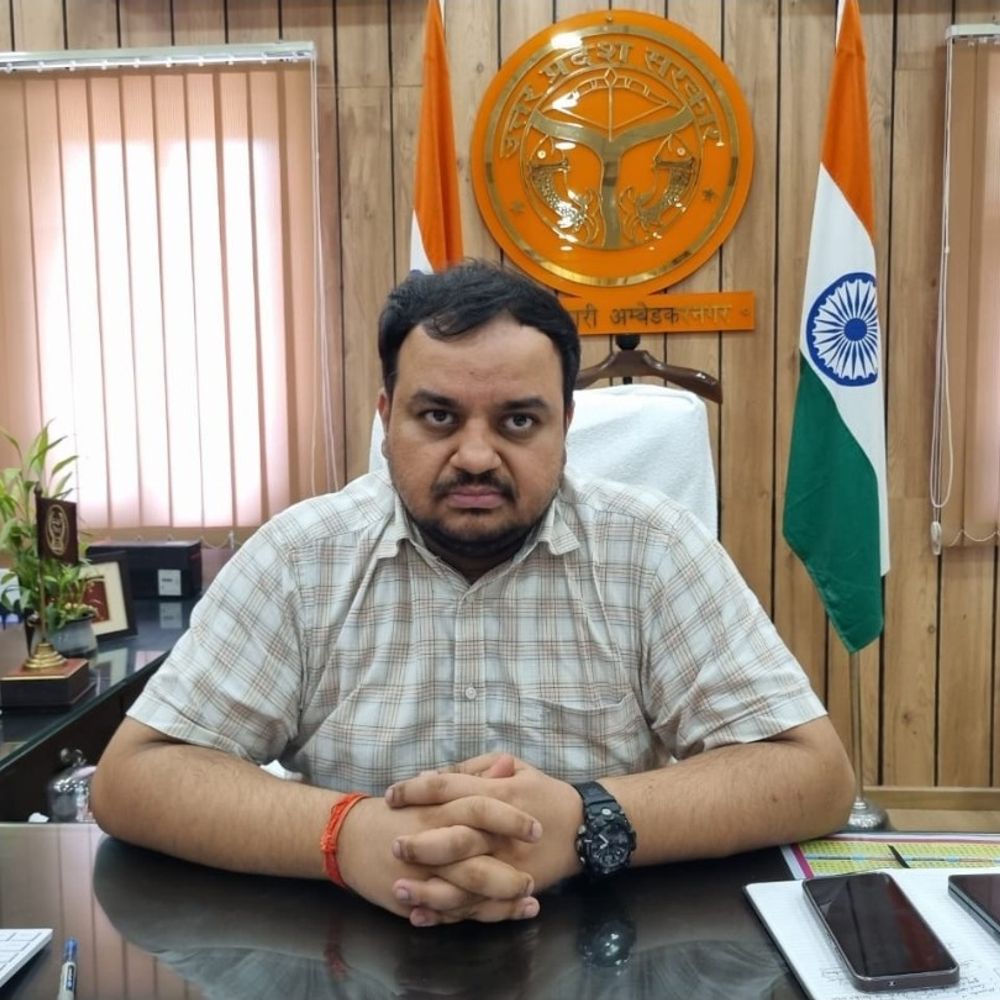 अंबेडकरनगर में होली पर शराब बिक्री प्रतिबंधित:शांति व्यवस्था बनाए रखने के लिए डीएम ने जारी किया आदेश