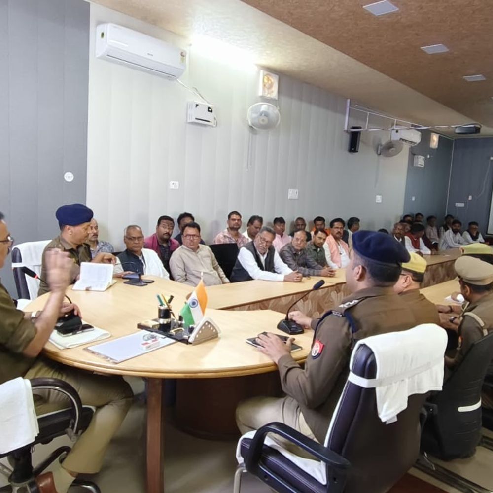 बलिया में व्यापारी-पुलिस गोष्ठी आयोजित:साइबर अपराध से बचाव, व्यापारी सुरक्षा पर हुई चर्चा