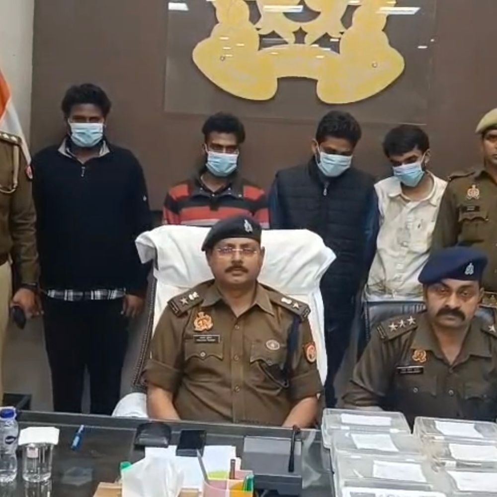 ससुराल में चोरी करने वाले दामाद समेत चार गिरफ्तार:सास-ससुर और पत्नी को बेहोश किया, 40 किलो चांदी और 900 ग्राम सोना लेकर भागा था