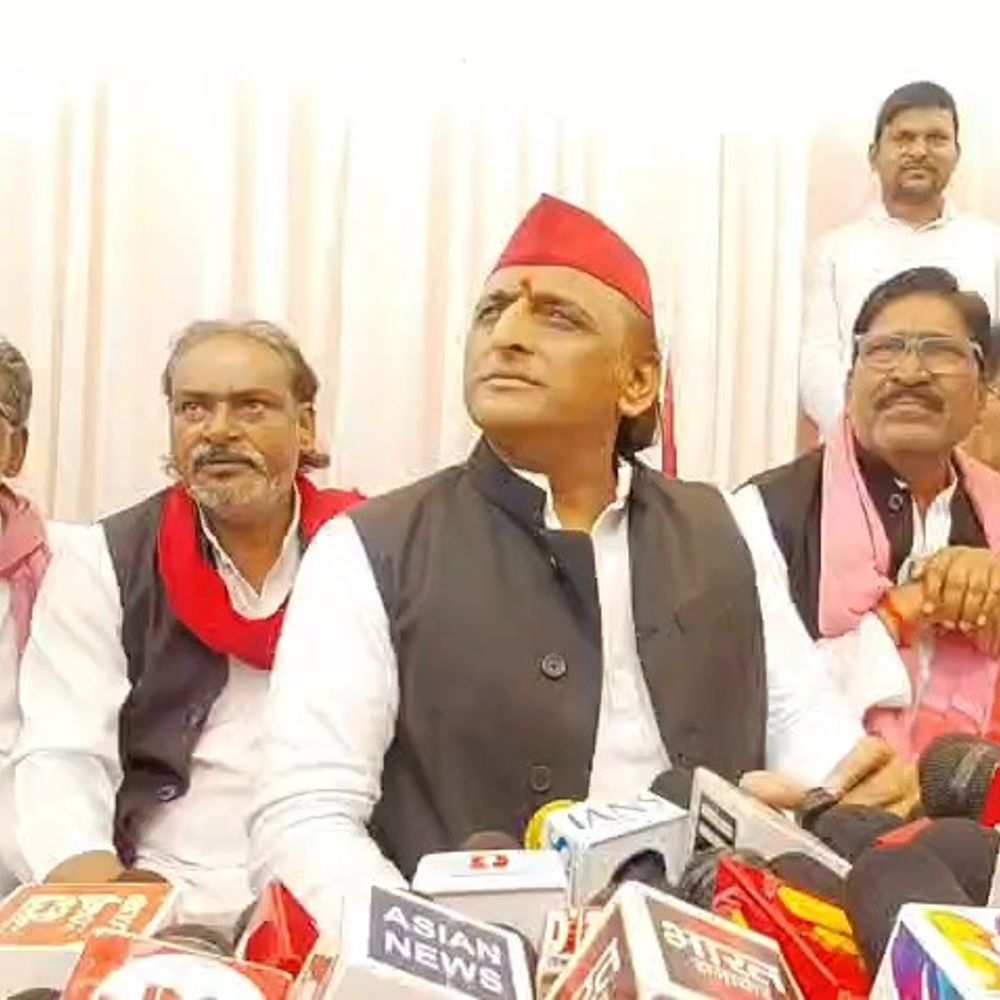 अखिलेश बोले-योगी विदाई से पहले जापान चल गए:कन्नौज में कहा- चीन का डॉग दिखाकर दुनिया में देश को बदनाम किया