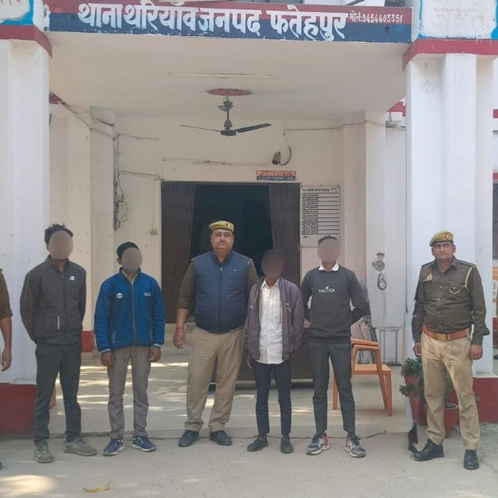 फतेहपुर में 5 सॉल्वर गिरफ्तार, जेल भेजे गए:एक ही सेंटर पर दूसरे की जगह दे रहे थे परीक्षा, कुल 6 पकड़े गए