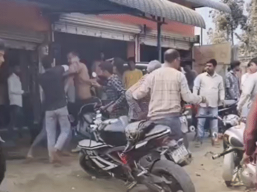 टोटो ड्राइवर को बेरहमी से पीटने वाले दो भाई गिरफ्तार:  लाइव वीडियो आया सामने, गाड़ी में टक्कर का बाद हुआ था विवाद; स्कॉर्पियो और बाइक जब्त – Purnia News