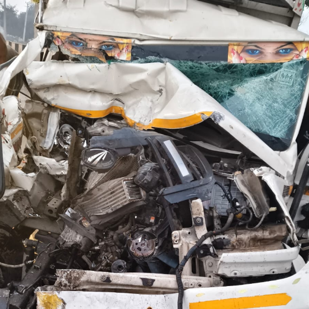 फतेहाबाद में नेशनल हाईवे पर पिकअप-ट्रैक्टर की टक्कर:  पंजाब के ड्राइवर की टूटी टांग, कैबिन में फंसा; अग्रोहा मेडिकल रेफर – Fatehabad (Haryana) News