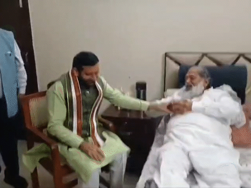 अंबाला में मंत्री विज के घर पहुंचे CM सैनी:  कई मिनट तक मीटिंग की, स्वास्थ्य को लेकर चर्चा हुई; बजट सेशन में आने पर संशय – Ambala News