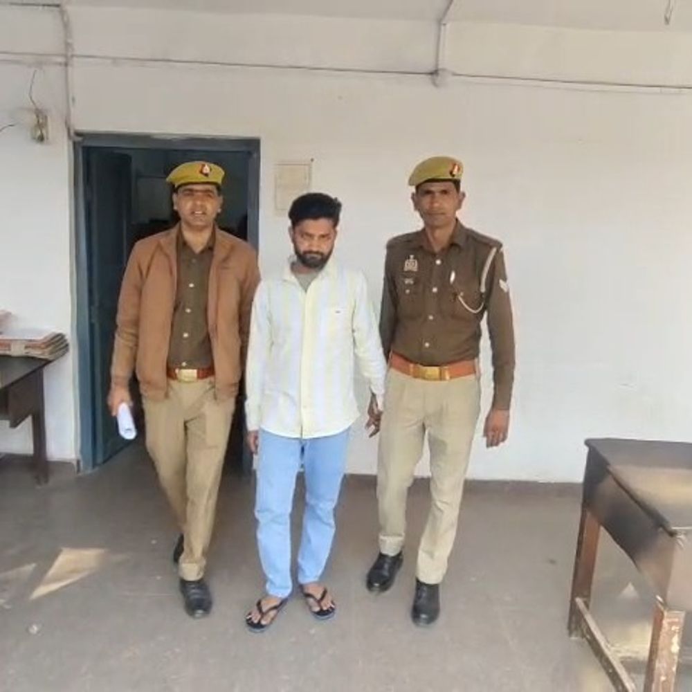 अमरोहा में राशिद हत्याकांड में 25 हजार का इनामी गिरफ्तार:3 को पहले जेल भेजा, 3 किमी तक पीछा करके घटना को दिया था अंजाम