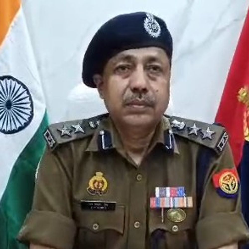 उन्नाव में 11 पुलिसकर्मियों का तबादला:सीतापुर से ट्रांसफर आये दरोगा को सदर चौकी की कमान, लापरवाही पर एक दरोगा लाइन हाजिर