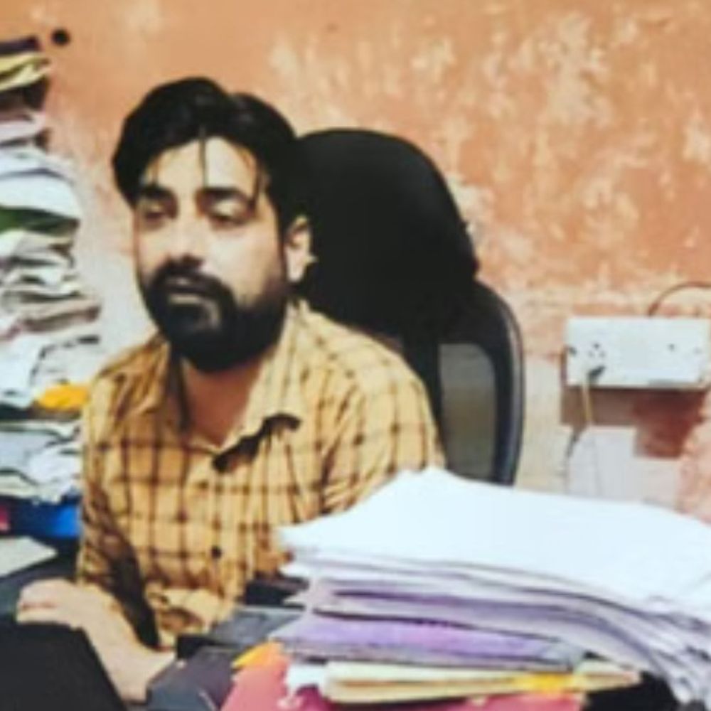 पीलीभीत कोषागार घोटाला: अक्सा परवीन के खाते में करोड़ों:इल्हाम शम्सी के वेतन खाते से भी हुए संदिग्ध लेनदेन