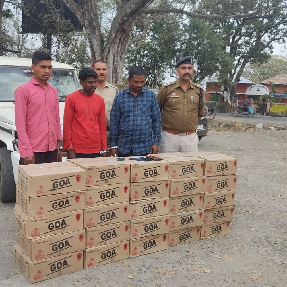 गौरेला-पेंड्रा-मरवाही पुलिस ने 3 तस्कर पकड़े:  अवैध अंग्रेजी शराब जब्त, 6 लाख से अधिक का माल बरामद – Gaurela News