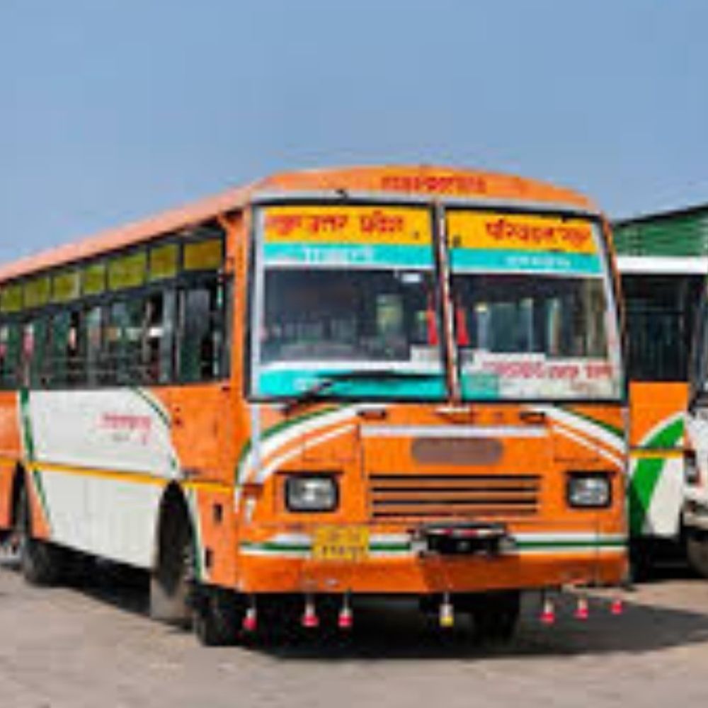 मुरादाबाद में 20 निजी बसों की जांच, पांच के चालान:दिल्ली से वेस्ट यूपी जा रही थी, परिवहन विभाग ने चेकिंग के दौरान पकड़ा