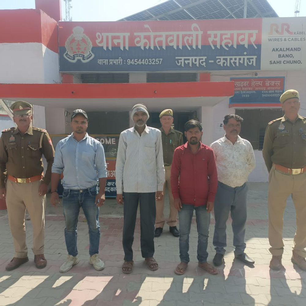कासगंज पुलिस ने 25 वारंटी और 3 अपराधी गिरफ्तार किए:एसपी के निर्देश पर चला विशेष अभियान, जेल भेजने की तैयारी