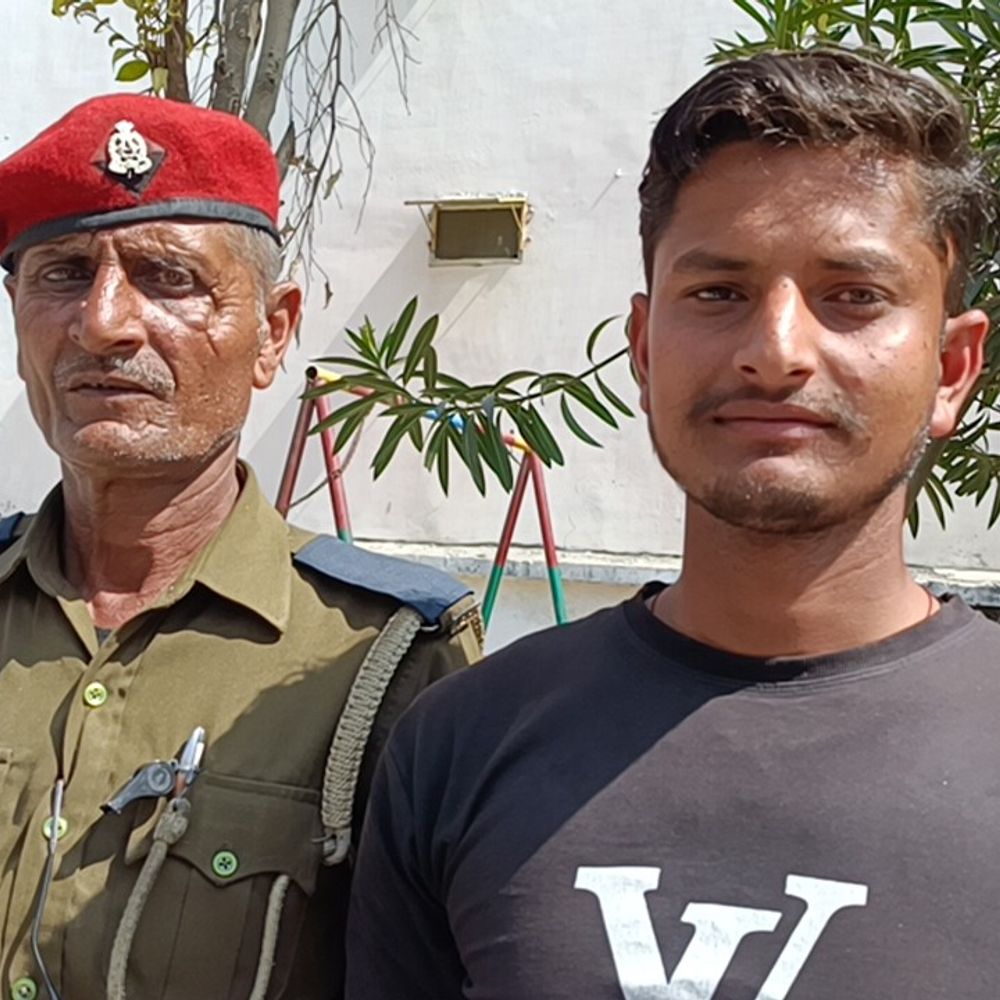 संभल में होमगार्ड का बेटा बीएसएफ में चयनित:पंजाब के होशियारपुर में हुई पोस्टिंग, परिवार में खुशी, लगा बधाइयों का तांता