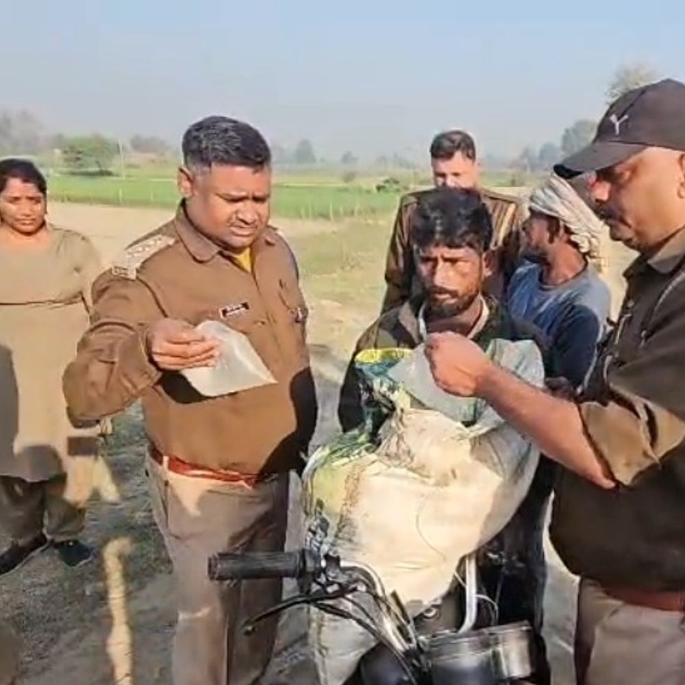 होली से पहले अवैध शराब पर कार्रवाई:105 लीटर कच्ची शराब बरामद, तीन गिरफ्तार