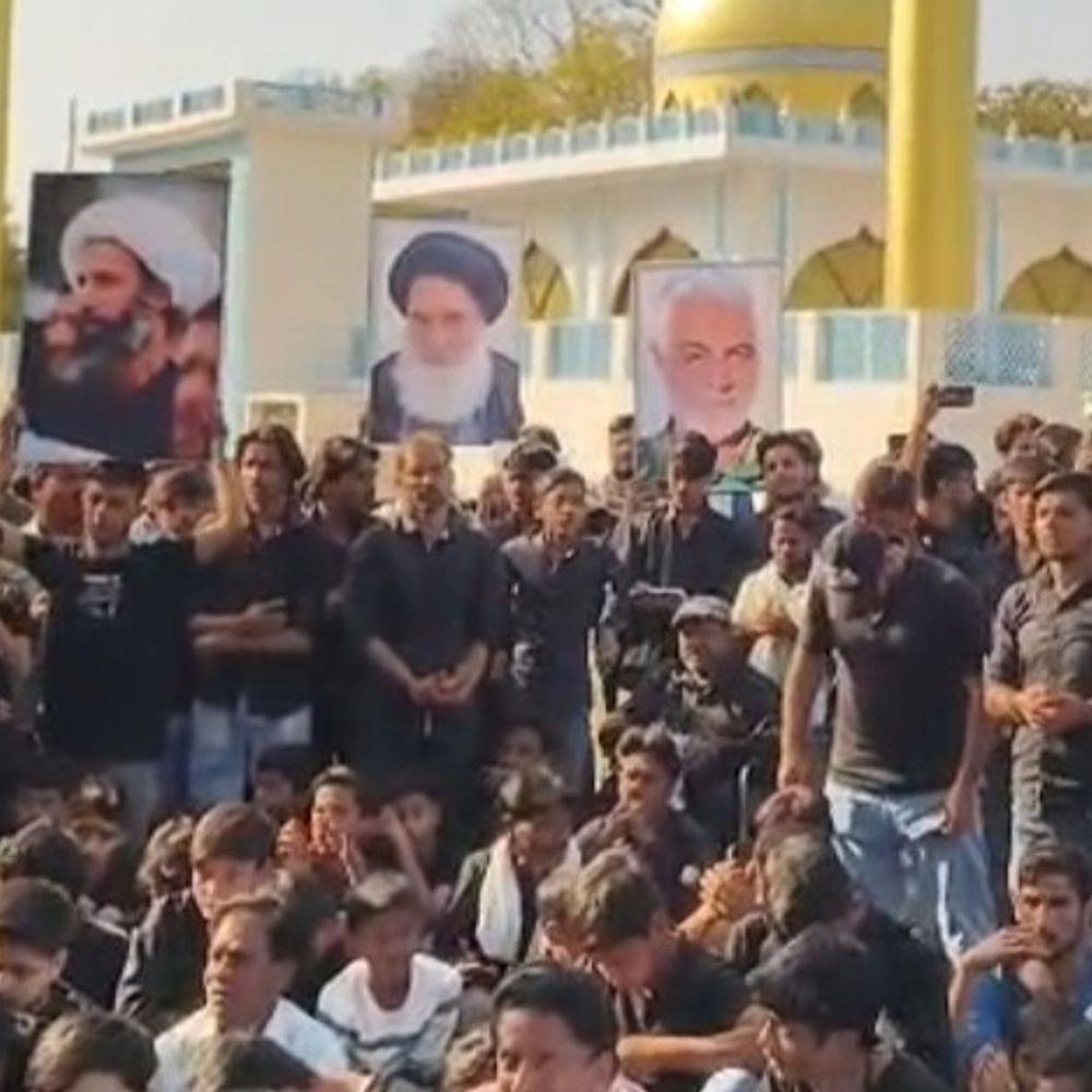 शिया समुदाय ने खामेनेई की शहादत पर जताया शोक:कौशांबी में कई जगहों पर शांतिपूर्ण मजलिस आयोजित कर श्रद्धांजलि दी