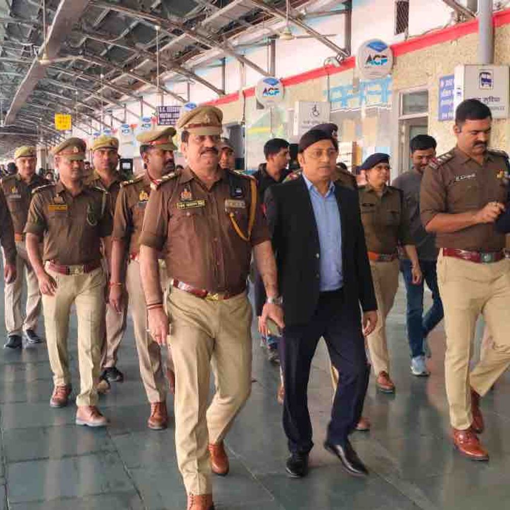 होली से पहले कानपुर सेंट्रल पर सघन चेकिंग:यात्रियों की सुरक्षा के लिए अभियान, संदिग्ध दिखने पर सूचना दें अधिकारी