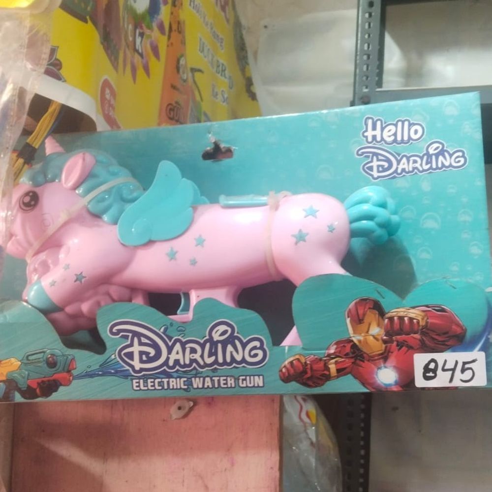 मुरादाबाद में होली पर बाजार हुए गुलजार:रंग-बिरंगी पिचकारियों और हर्बल गुलाल की बढ़ी डिमांड