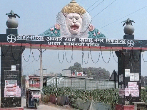 रंग नहीं,होलिका के राख से होली खेलेंगे एक लाख भक्त:पूर्णिया में 45 फीट ऊंचा पुतला जलेगा; प्रहलाद को बचाने इसी खंभे से प्रकट हुए थे भगवान नरसिंह