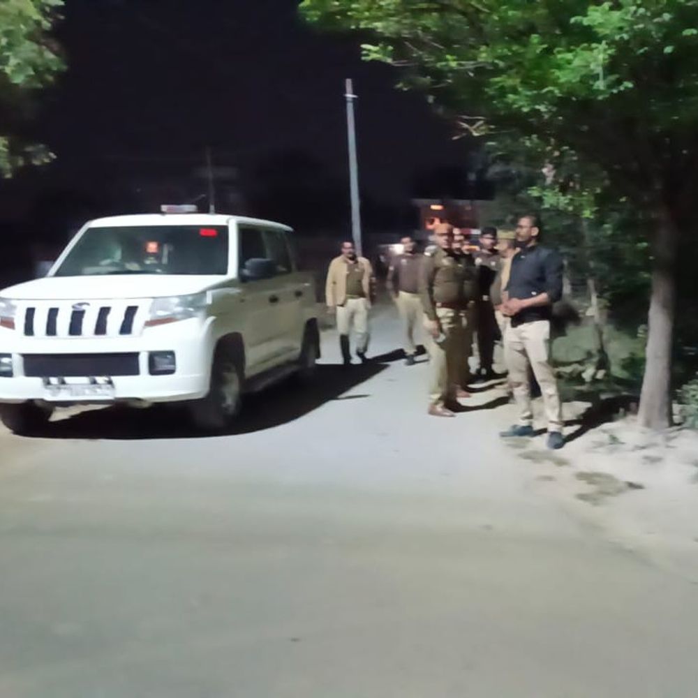 चंदौली में देर रात चली गोली, तीन को लगी:हालत गंभीर, BHU ट्रामा सेंटर में भर्ती; सुबह हुआ था विवाद, रात में बदला लेने पहुंचे हमलावर