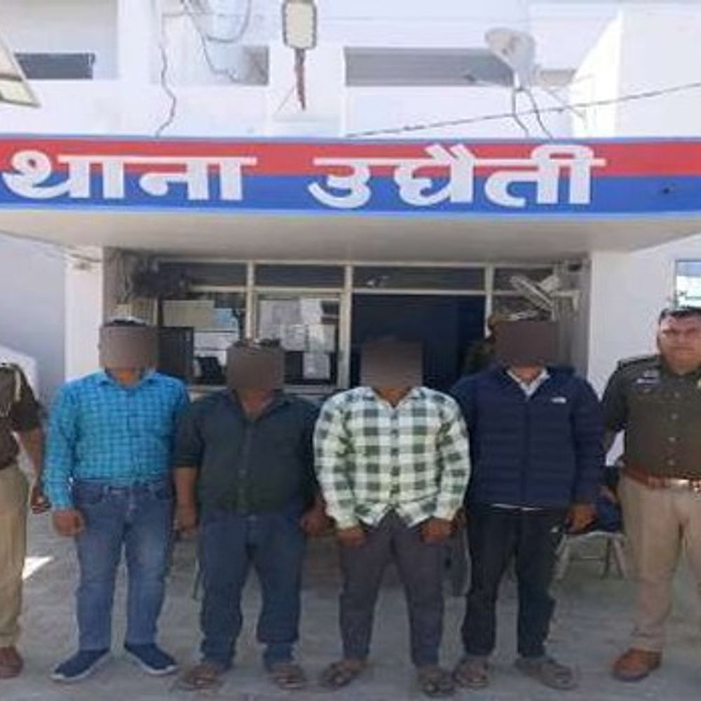 बदायूं में बोलेरो से स्टंट करने वाले तीन युवक गिरफ्तार:पुलिस ने शांतिभंग की कार्रवाई की, तीन आरोपी अभी भी फरार