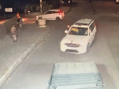 हिमाचल IG की पत्नी और बेटे पर पंचकूला में FIR:  बत्ती लगी स्कॉर्पियों आगे लगा थार रोकी, बेसबॉल बैट से शीशे तोड़े; बोले- कुछ नहीं बिगाड़ सकते – Panchkula News