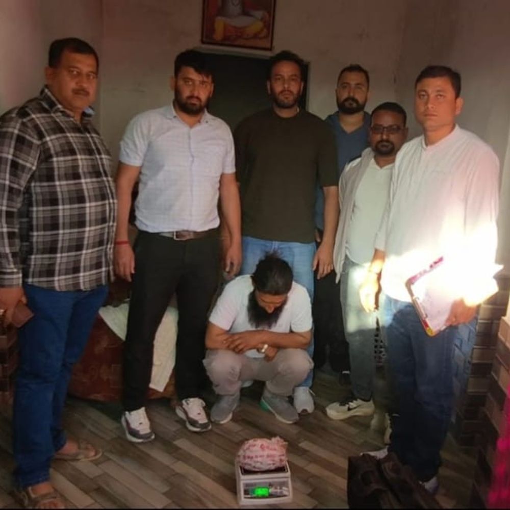 कांगड़ा में नशा तस्करी का आरोपी गिरफ्तार:  पुलिस को रिहायशी कॉम्लेक्स में मिला; चरस बरामद, NDPS एक्ट में केस दर्ज – Dharamshala News