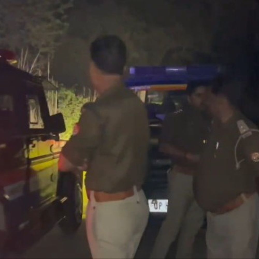 भदोही में पुलिस–गौ-तस्कर मुठभेड़:पैर में गोली लगने के बाद एक बदमाश गिरफ्तार, साथी फरार
