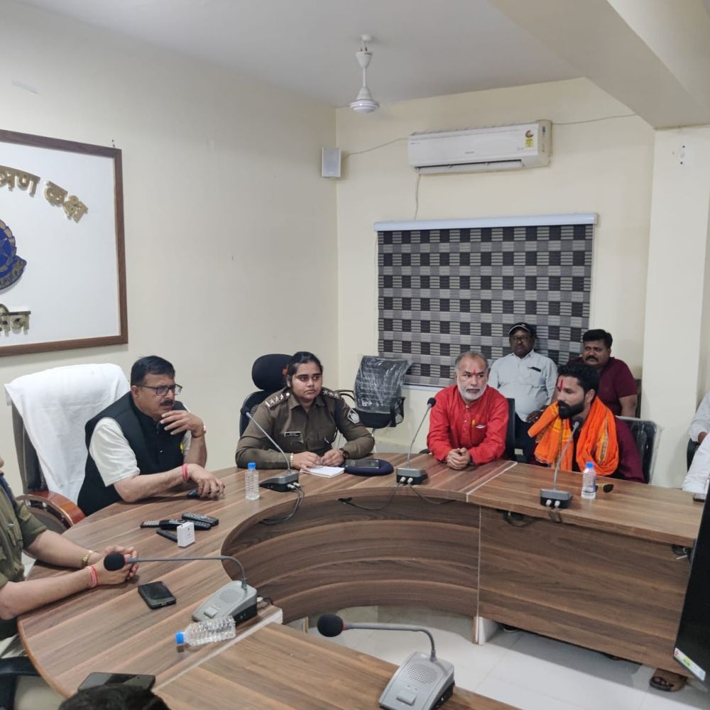 रायसेन में कल 70 जगहों पर जलेगी होलिका:  गोबर के कंडों से जलाने पर जोर; पुलिस बोली- हर्बल रंगों से मनाएं त्योहार – Raisen News