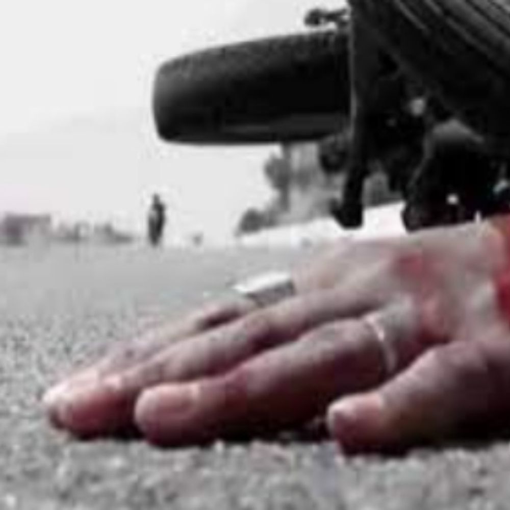 जयपुर में कार ने युवक को रौंदा, मौत:  बाइक सवारों को टक्कर मार गिराया, भागने के दौरान राहगीर से टकराई – Jaipur News