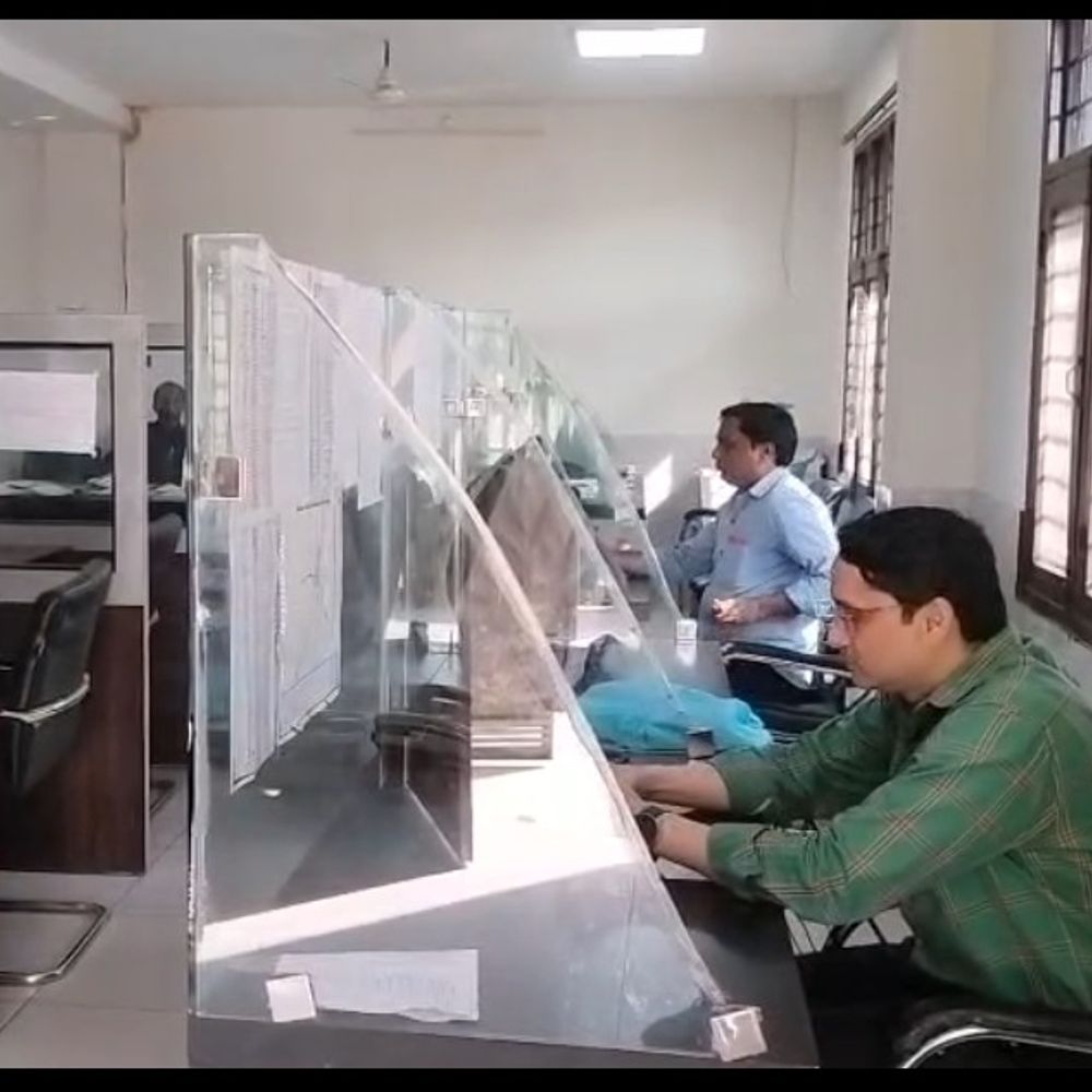 मुजफ्फरनगर में इमरजेंसी कंट्रोल रूम शुरू:मिडिल ईस्ट युद्ध के बीच, 1077 टोल फ्री नंबर जारी