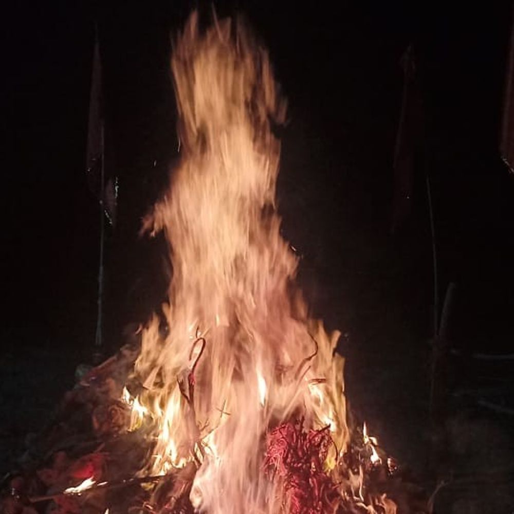 कानपुर देहात में 1742 स्थानों पर होलिका दहन:श्रद्धा और उल्लास के साथ हुई पूजा-अर्चना, सुख-समृद्धि की कामना की