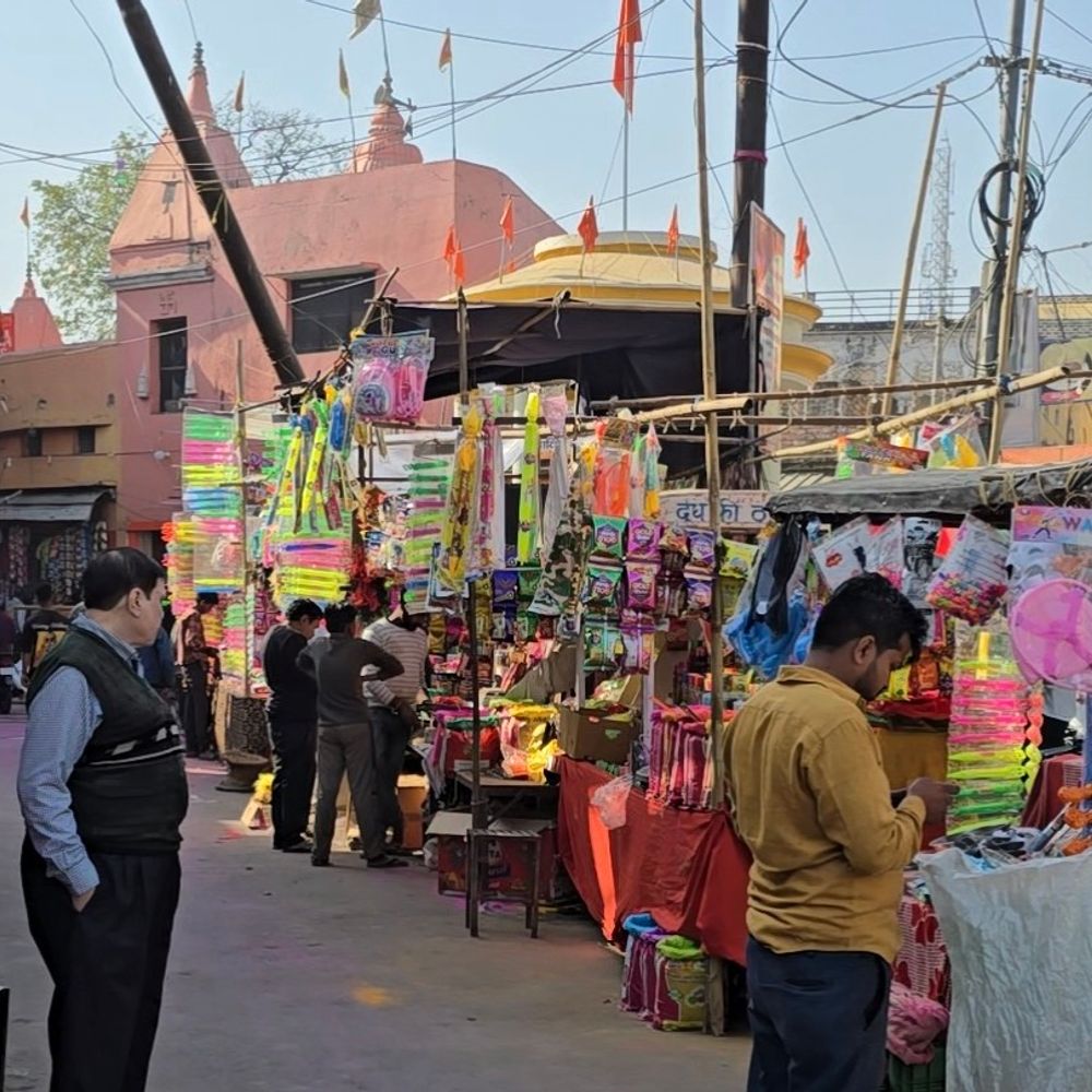 बिजनौर में 1885 स्थानों पर होलिका दहन:सुरक्षा के पुख्ता इंतजाम, पुलिस ने की व्यापक तैयारी