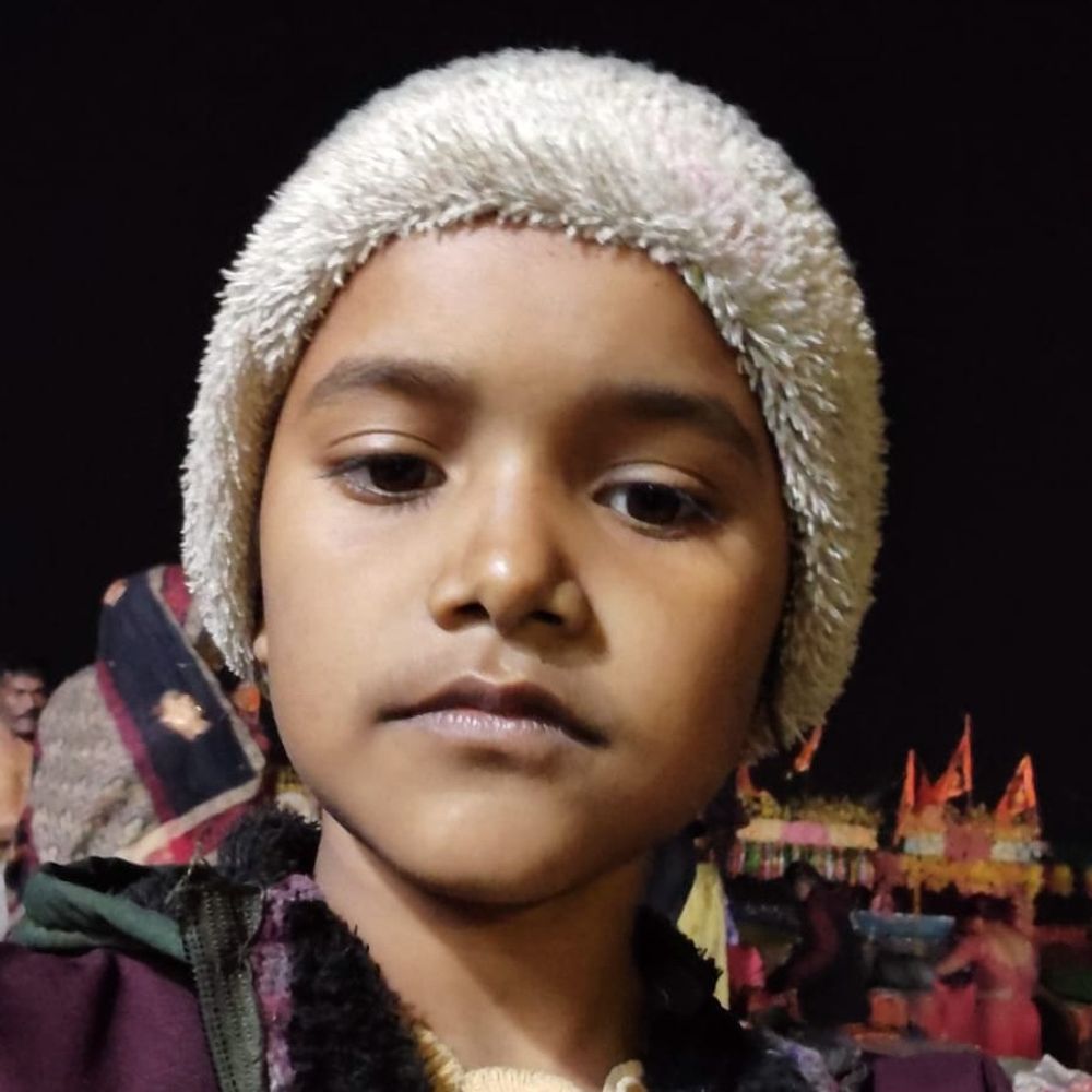 गोरखपुर में मेडिकल स्टोर पर इंजेक्शन से बच्ची की मौत:खांसी और बुखार के बाद बिगड़ी तबीयत, एफआईआर दर्ज; मेडिकल स्टोर संचालक फरार