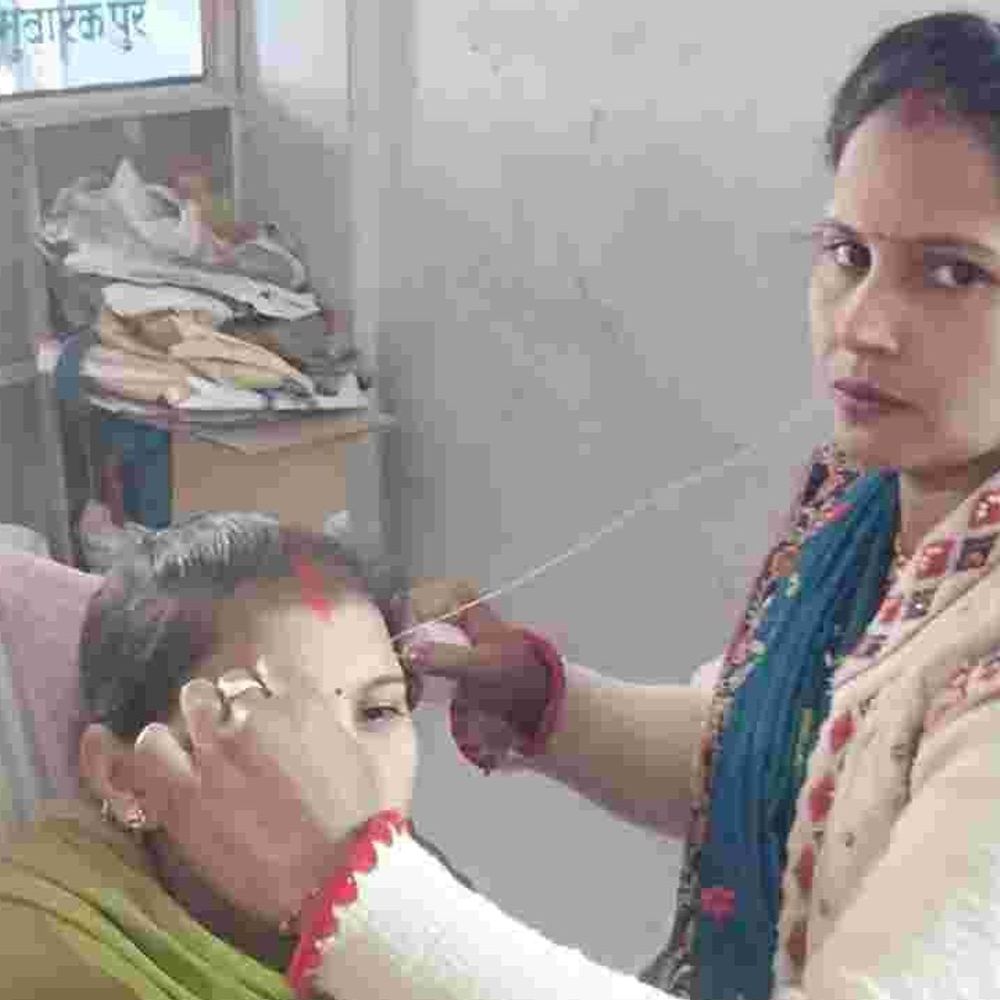 अंबेडकरनगर की निशा ने बदला परिवार का भाग्य:SVEP योजना से ब्यूटी पार्लर शुरू कर बनीं आत्मनिर्भर