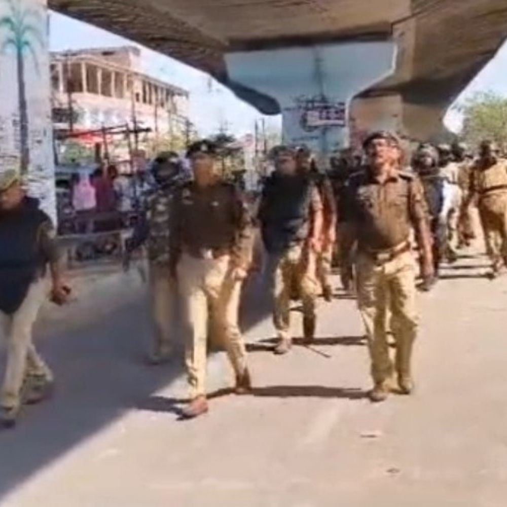 होली पर हुड़दंग करने वालों की खैर नहीं जाएंगे जेल:रंगों के त्योहार से पहले सड़कों पर उतरी पुलिस, शांति बनाए रखने की अपील