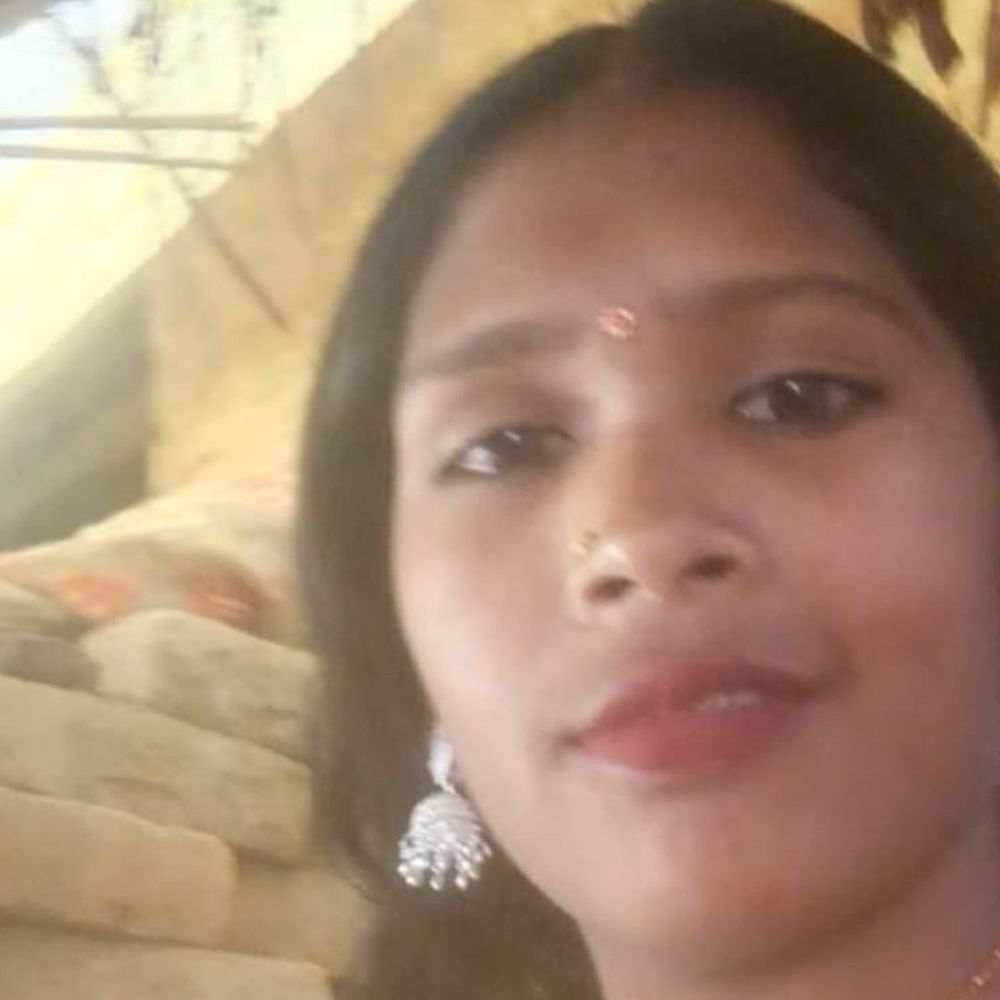 कौशांबी में विवाहिता की संदिग्ध परिस्थितियों में मौत:घर में फंदे से लटकी मिली लाश, पुलिस जांच में जुटी